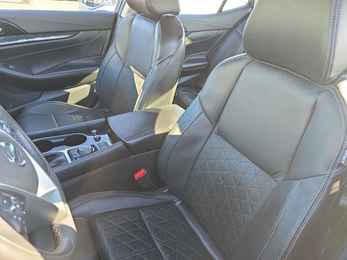 Used 2021 Nissan Maxima Platinum w/ Sport Mat Group image 15