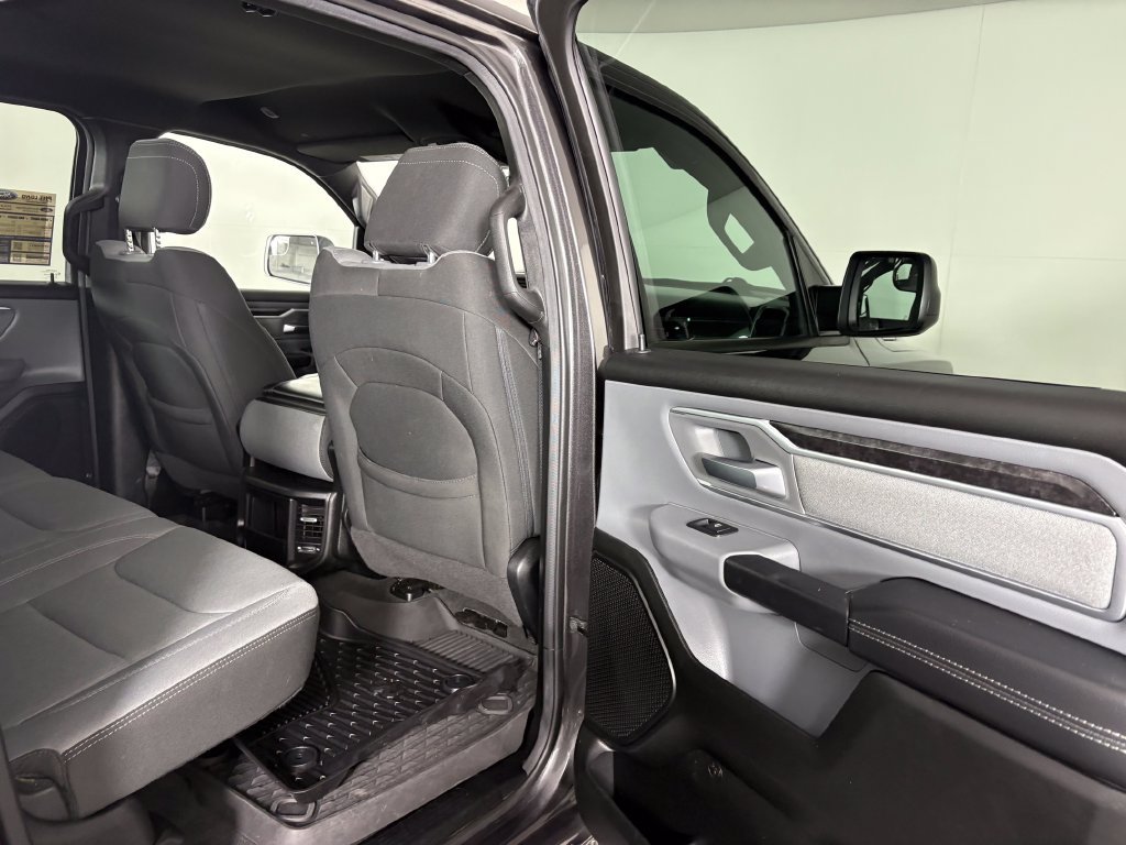 Used 2022 RAM 1500 Big Horn AWD/4WD image 31
