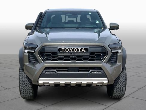 Used 2024 Toyota Tacoma 4x4 Double Cab Hybrid image 4