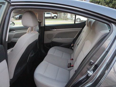 Used 2020 Hyundai Elantra SEL FWD image 13