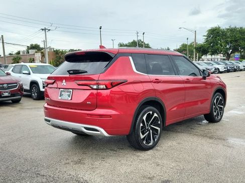 Used 2024 Mitsubishi Outlander SEL FWD image 6