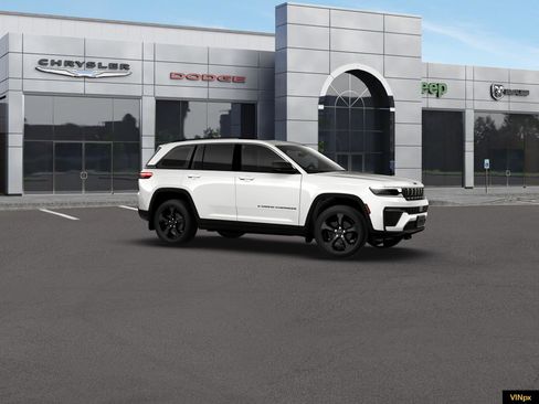 New 2026 Jeep Grand Cherokee Limited w/ Limited Altitude Package image 10
