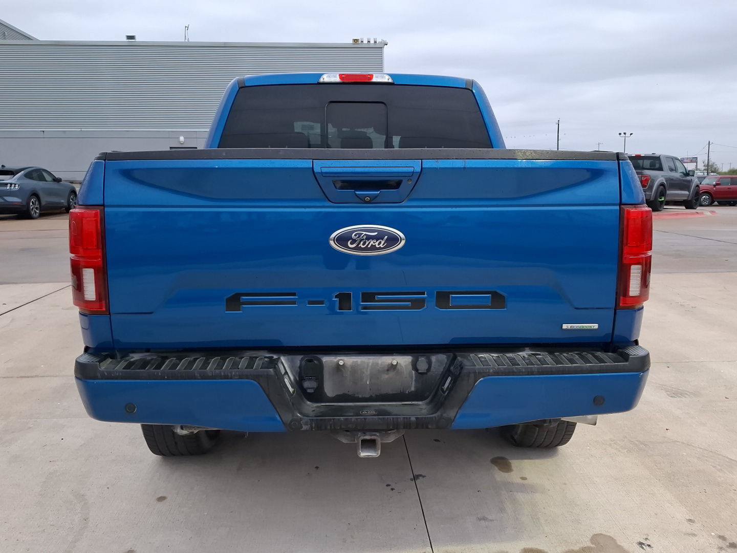 Used 2018 Ford F150 Lariat w/ Equipment Group 502A Luxury AWD/4WD image 9