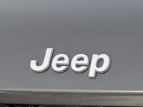 Used 2025 Jeep Grand Cherokee L Limited w/ Trailer Tow Package image 11