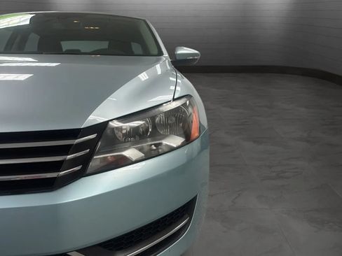 Used 2012 Volkswagen Passat 2.5 SE FWD image 28