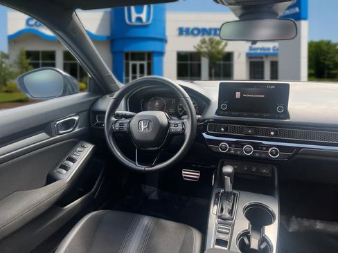 Used 2025 Honda Civic Sport image 32