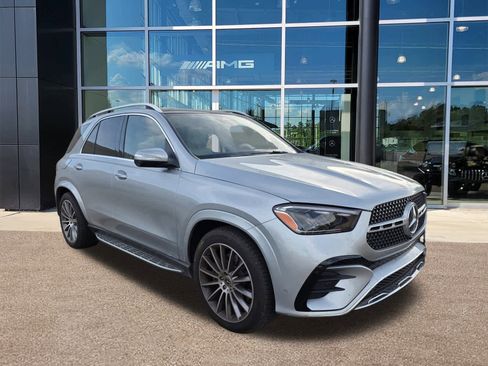 Used 2025 Mercedes-Benz GLE 350 4MATIC image 3