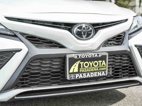 Used 2023 Toyota Camry XSE image 5