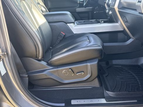 Used 2021 Ford F250 Platinum AWD/4WD image 13