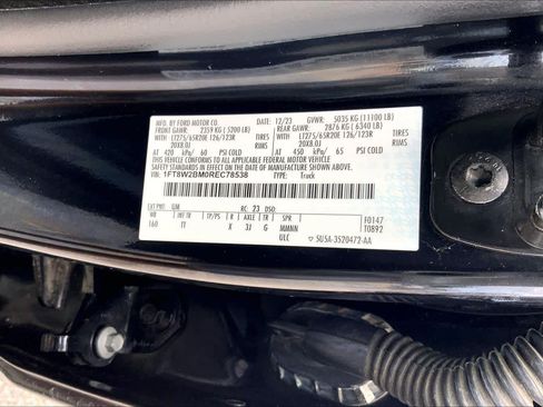 Used 2024 Ford F250 Limited AWD/4WD image 33
