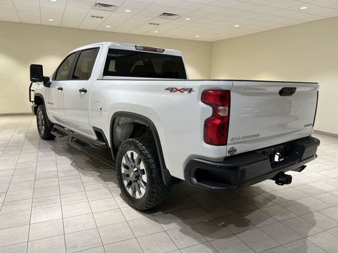Used 2024 Chevrolet Silverado 2500 Custom w/ Custom Convenience Package AWD/4WD image 3
