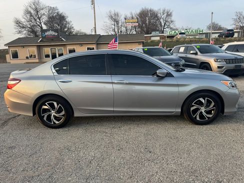 Used 2016 Honda Accord LX image 2