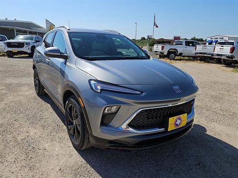 New 2026 Buick Encore GX Sport Touring image 7