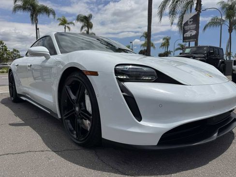 Used 2020 Porsche Taycan 4S AWD/4WD image 10