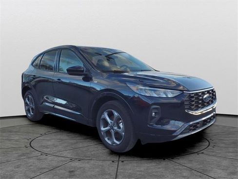 Used 2023 Ford Escape ST-Line Select image 3