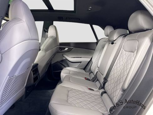 Used 2024 Audi SQ8 Prestige w/ Prestige Package AWD/4WD image 28