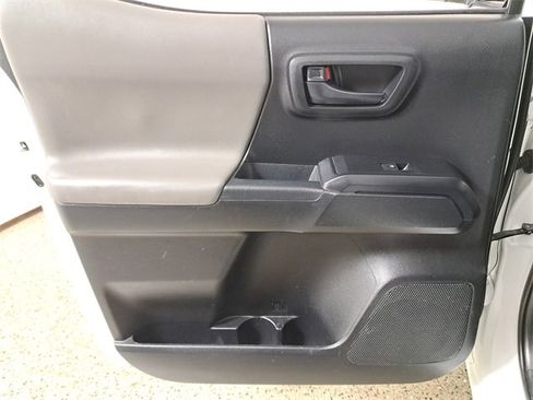 Used 2021 Toyota Tacoma SR image 14