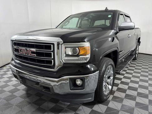 Used 2015 GMC Sierra 1500 SLT w/ SLT Crew Cab Value Package image 3