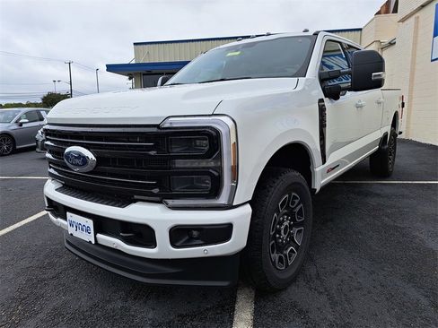 New 2026 Ford F250 Platinum image 3