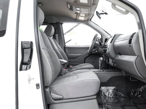 Used 2019 Nissan Frontier S RWD image 35