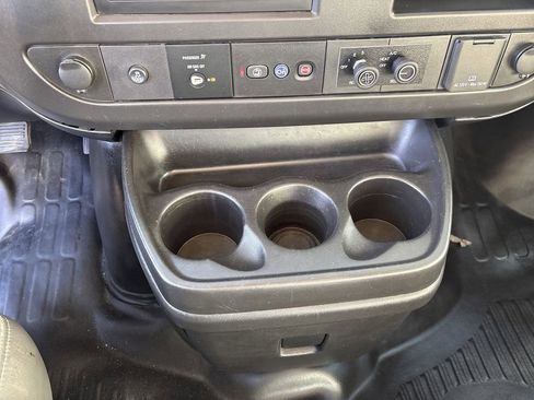 Used 2020 Chevrolet Express 3500 w/ Driver Convenience Package RWD image 18
