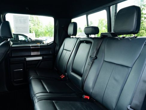 Used 2022 Ford F350 Lariat w/ Chrome Package image 20