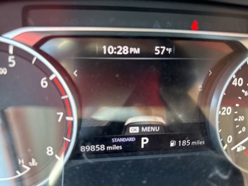 Used 2023 Nissan Rogue SV image 11