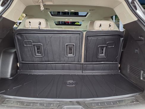 Used 2023 Buick Enclave Avenir image 35