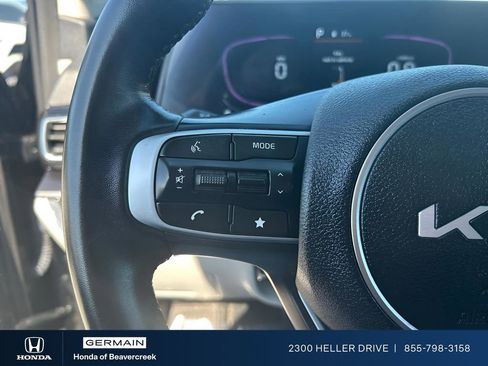 Used 2024 Kia Sportage EX FWD image 14