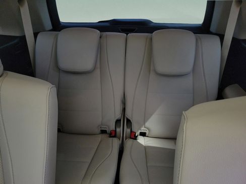 New 2026 Mercedes-Benz GLS 450 4MATIC image 15