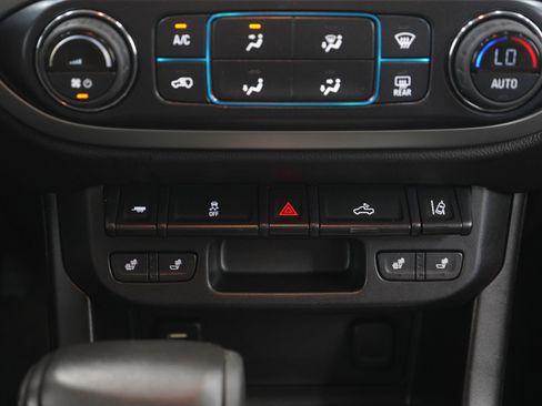 Used 2016 Chevrolet Colorado LT w/ Luxury Package, Chrome image 15