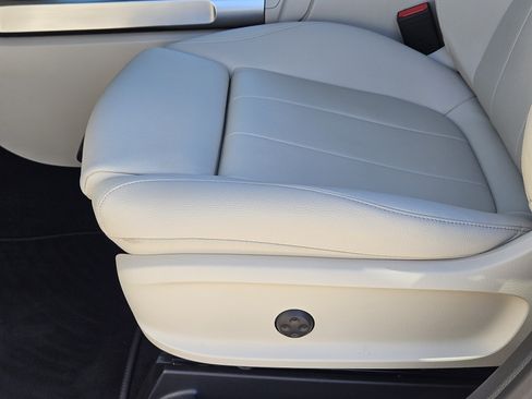 Certified 2025 Mercedes-Benz GLB 250 image 23