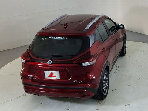 Used 2023 Nissan Kicks SV image 14