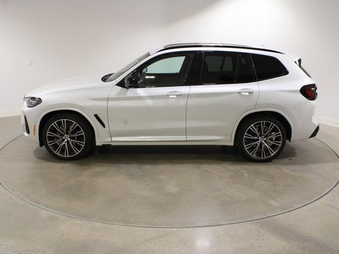 Used 2024 BMW X3 M40i w/ Premium Package image 2