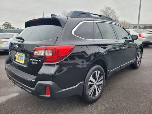 Used 2018 Subaru Outback 2.5i Limited image 5