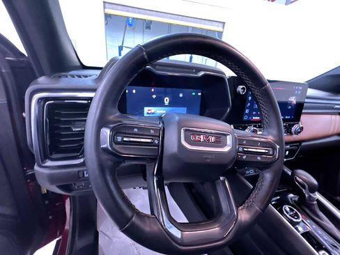 Used 2024 GMC Canyon AT4 w/ AT4 Premium Package image 15