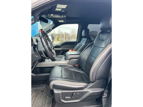 Used 2017 Ford F150 Raptor w/ Equipment Group 802A Luxury image 9