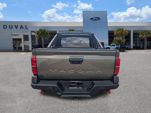 Used 2025 Toyota Tacoma 4x4 Double Cab Hybrid image 5
