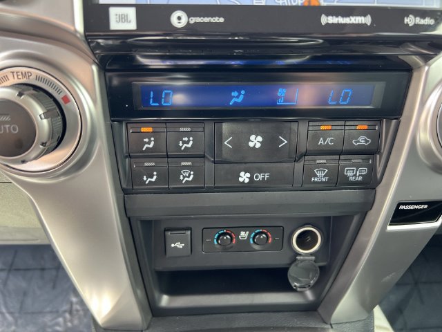 Used 2023 Toyota 4Runner Limited AWD/4WD image 17