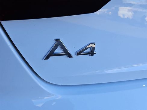 Used 2021 Audi A4 2.0T Premium Plus w/ Premium Plus Package image 11