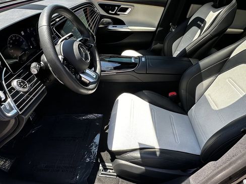 Certified 2025 Mercedes-Benz E 53 AMG e 4MATIC Sedan image 10