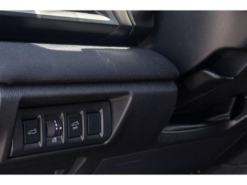 Used 2025 Subaru Outback Premium AWD/4WD image 20