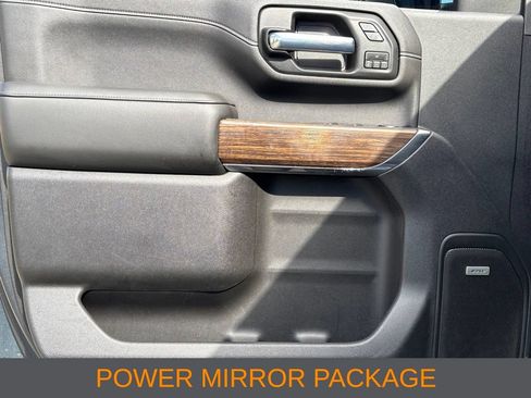 Used 2020 Chevrolet Silverado 2500 High Country w/ Z71 Off-Road Package AWD/4WD image 3