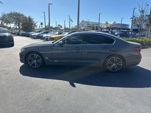 Used 2022 BMW 530i xDrive w/ Premium Package image 12