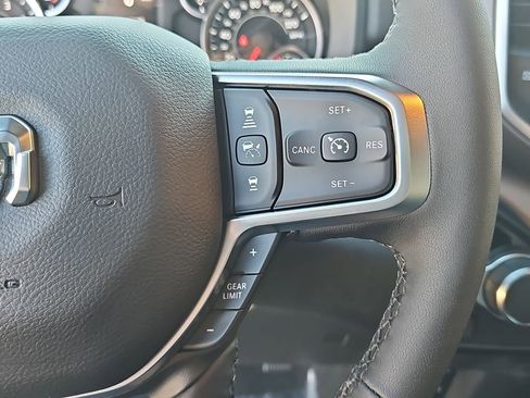 New 2026 RAM 1500 4x4 Crew Cab image 17