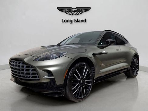 New 2026 Aston Martin DBX 707 image 1