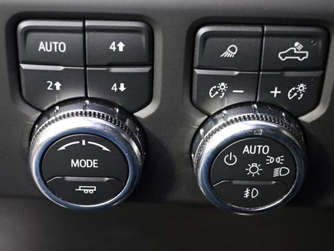 Used 2023 GMC Sierra 1500 Denali Ultimate AWD/4WD image 25