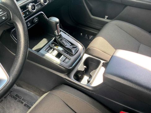 Used 2023 Honda CR-V LX image 15