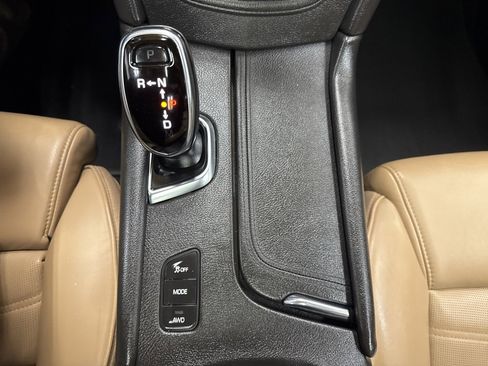 Used 2017 Cadillac XT5 Platinum image 19