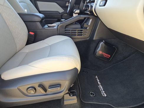 Certified 2025 Toyota Tacoma Limited image 16